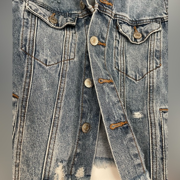 Forever 21 Distressed Puff shoulder Denim Jacket size M - Picture 4 of 6